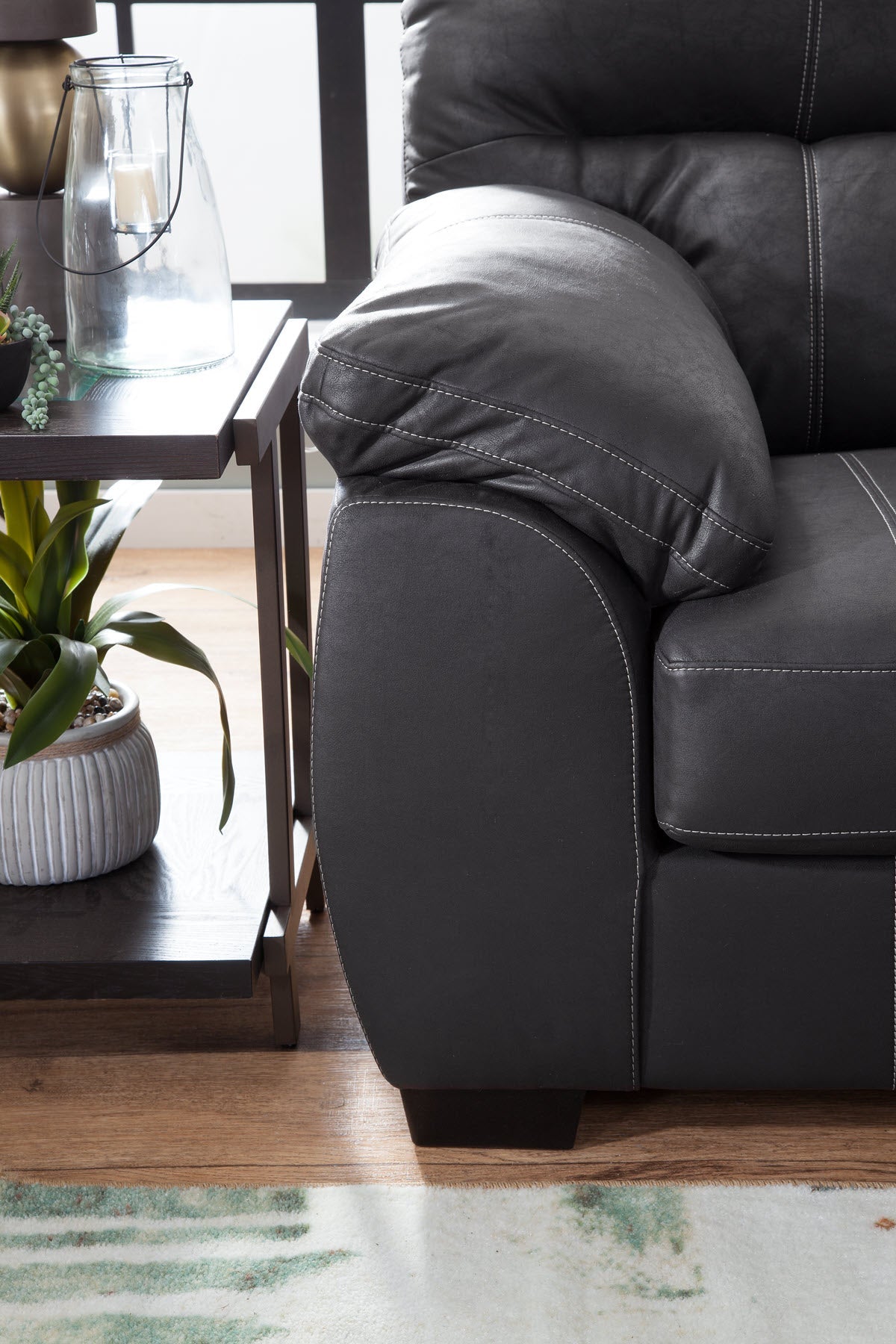A353V8 Sofa