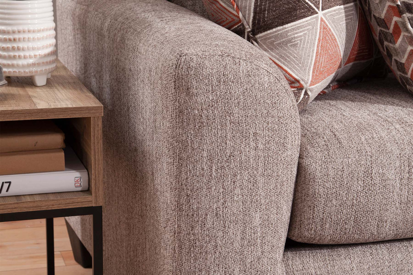 S347V1 Sofa - Salt and pepper